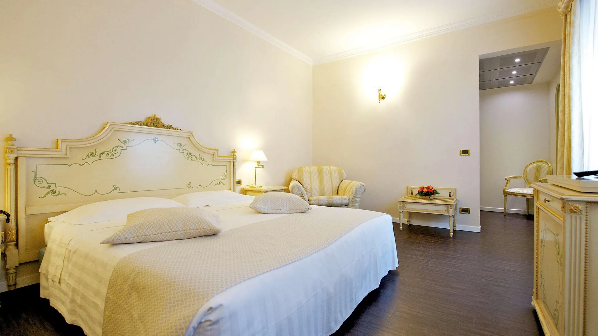 Hotel Stendhal Πάρμα 4*,  Ιταλία