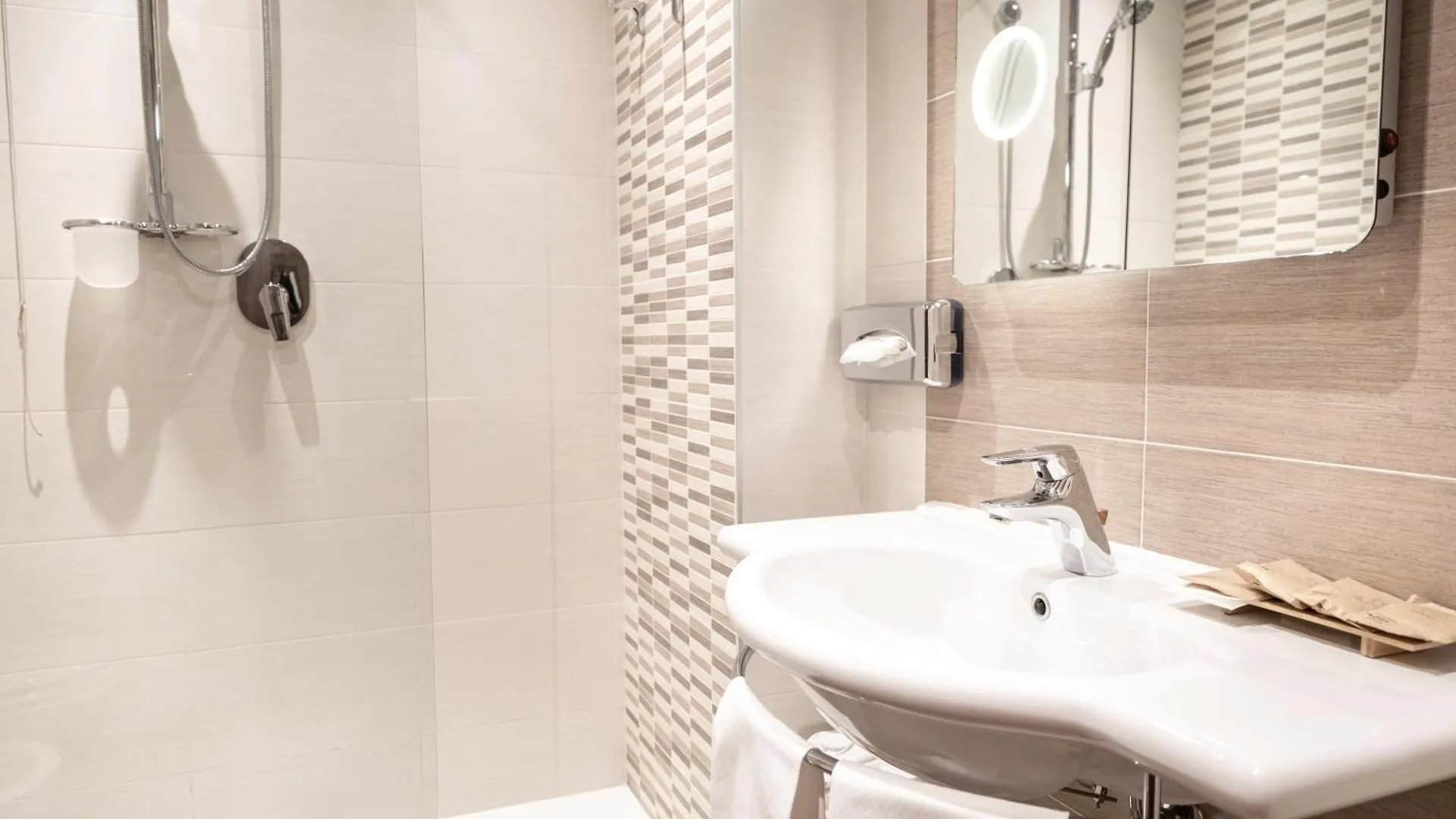 ****  Hotel Stendhal Parma Italy