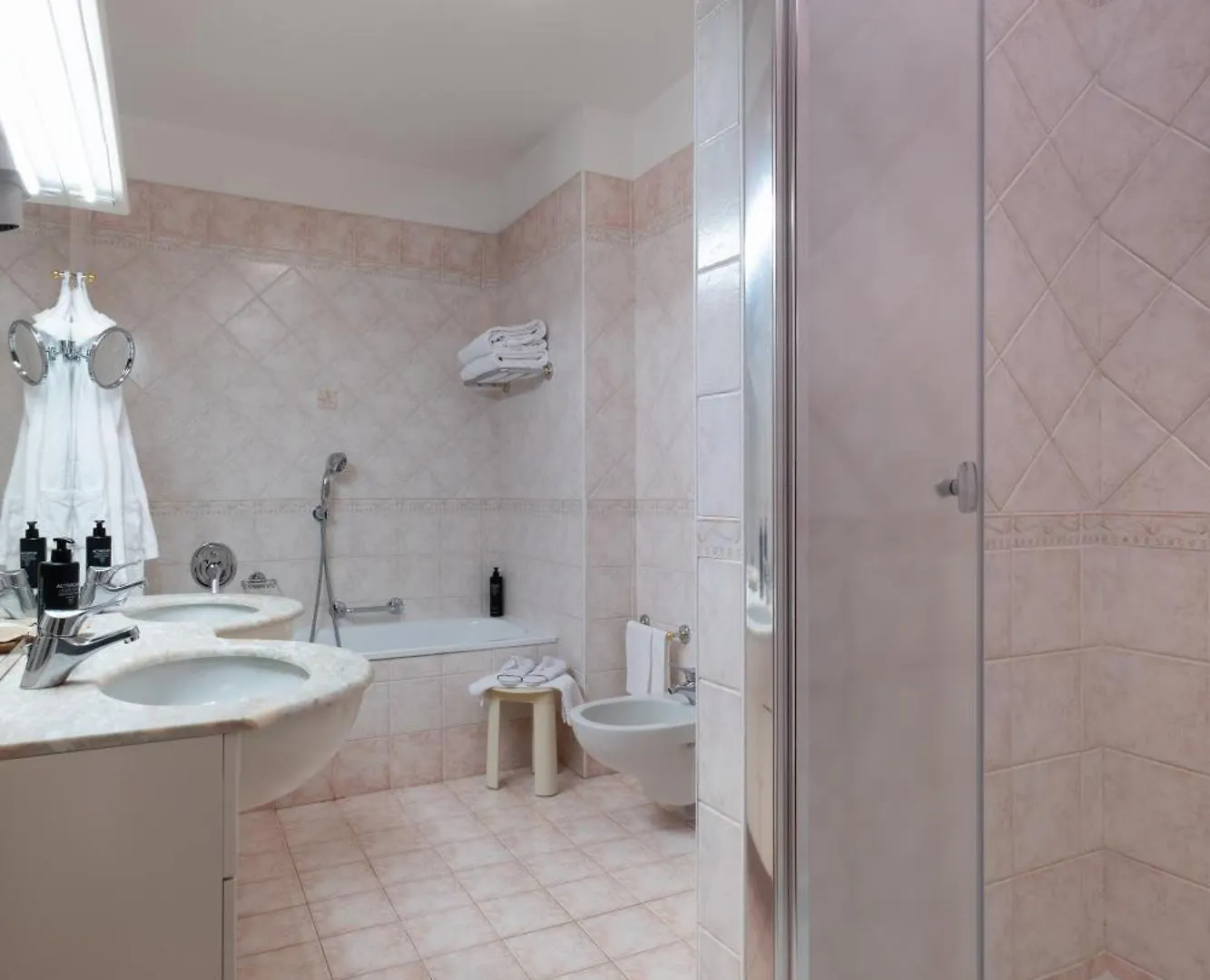 Hotel Stendhal Πάρμα 4*,  Ιταλία