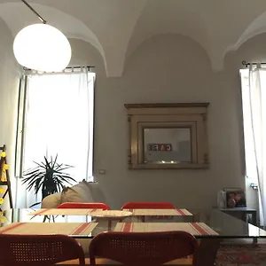 https://san-longino-holiday-home.it-lombardy.com